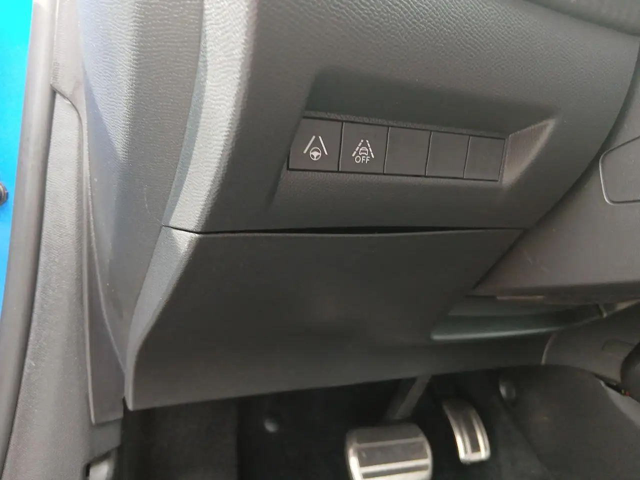 Peugeot e-208 GT+Massagesitz+PDC vorne & hinten 12