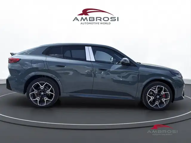 BMW X2 view 3