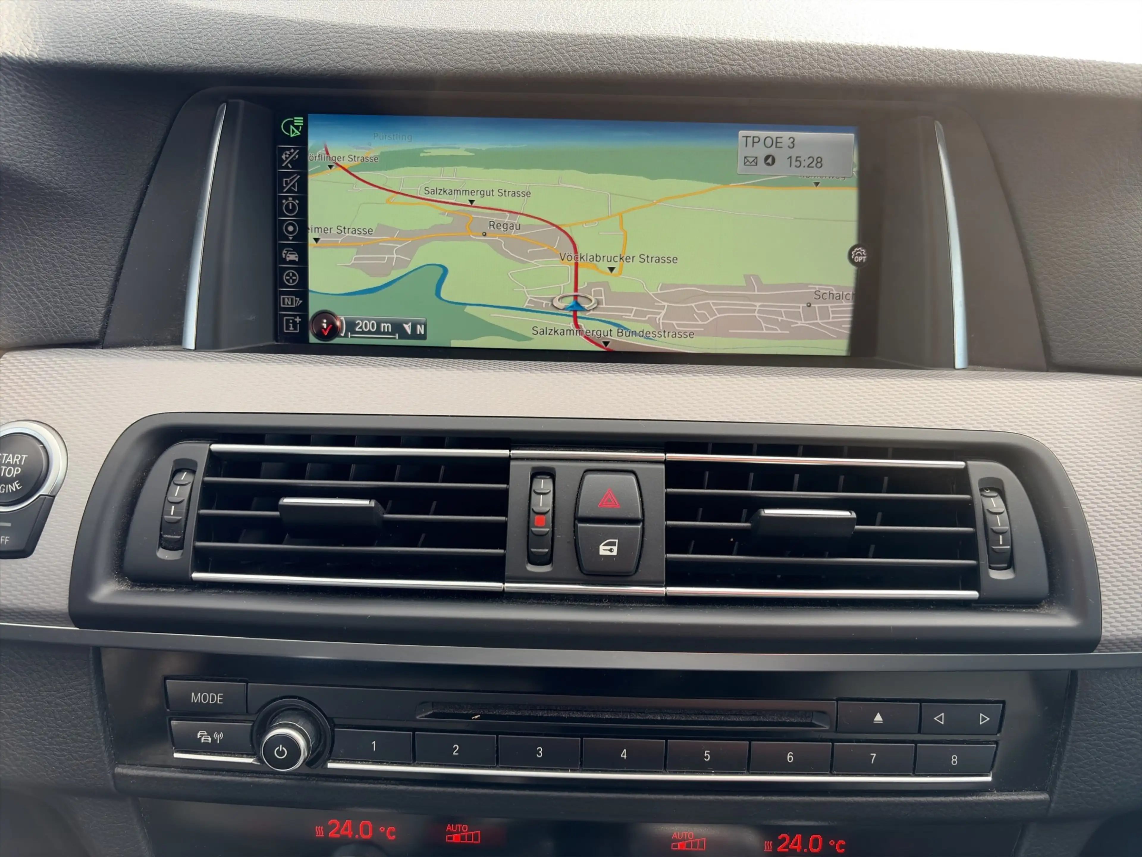 BMW 530 d xDrive Touring — photo 14
