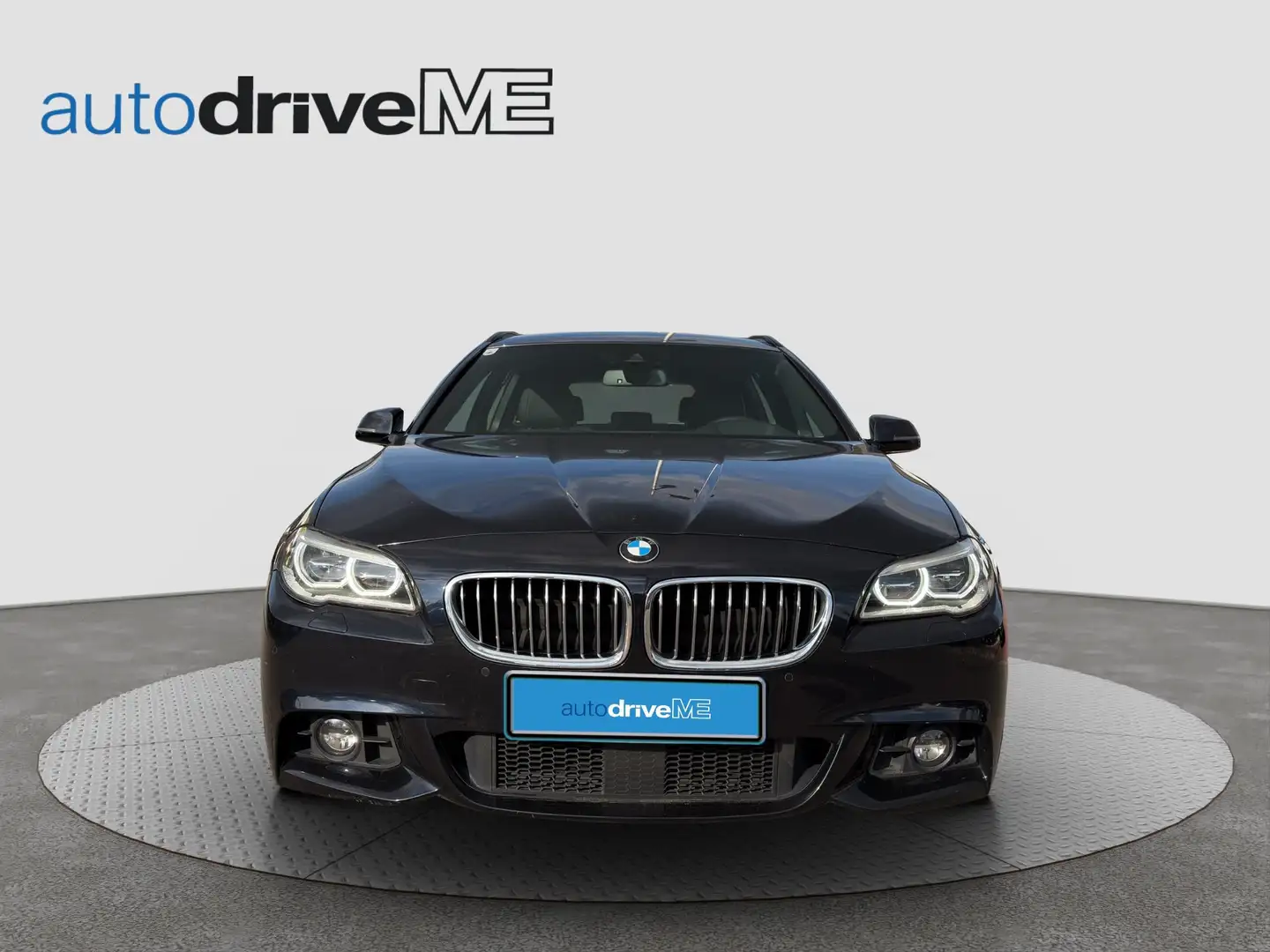 BMW 530 d xDrive Touring Schwarz - 2