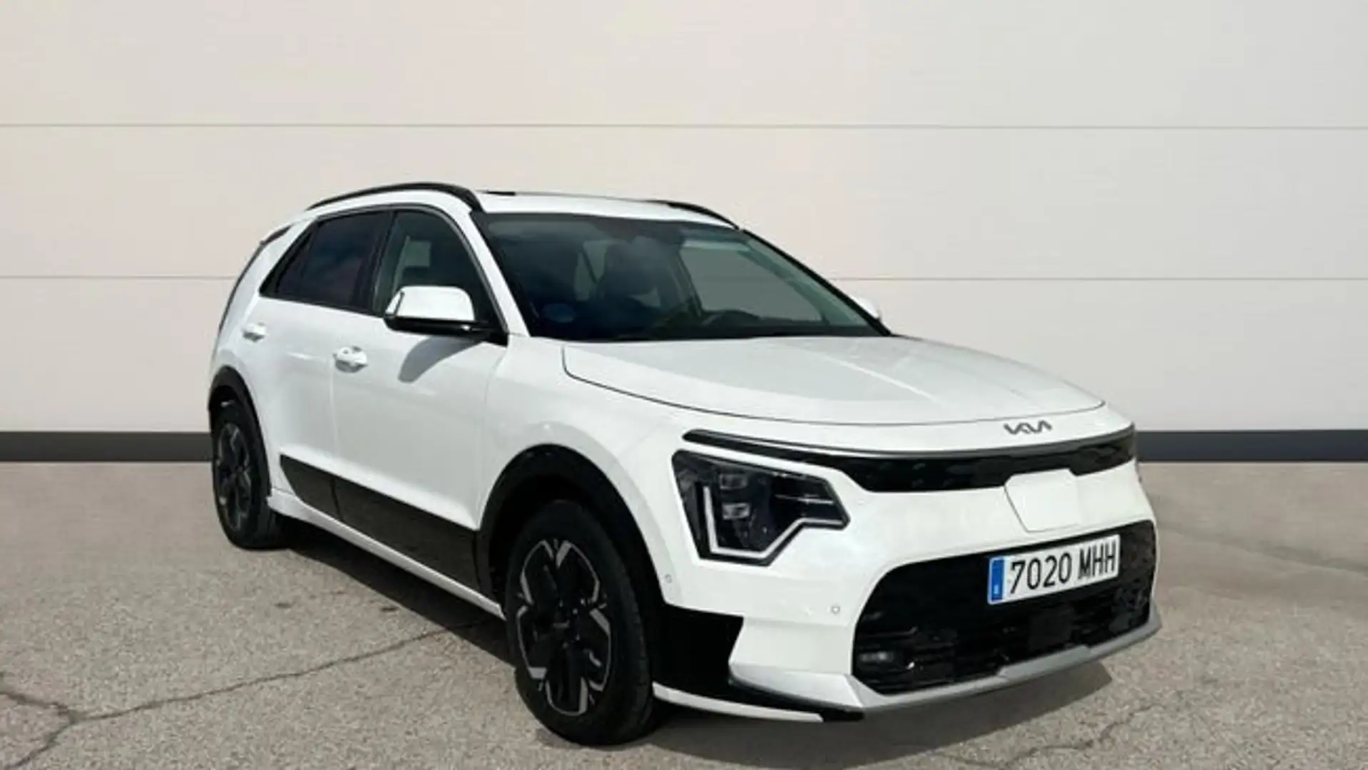 Kia Niro BEV 65KWH 150KW E-NIRO EMOTION 204 5P Blanco - 1
