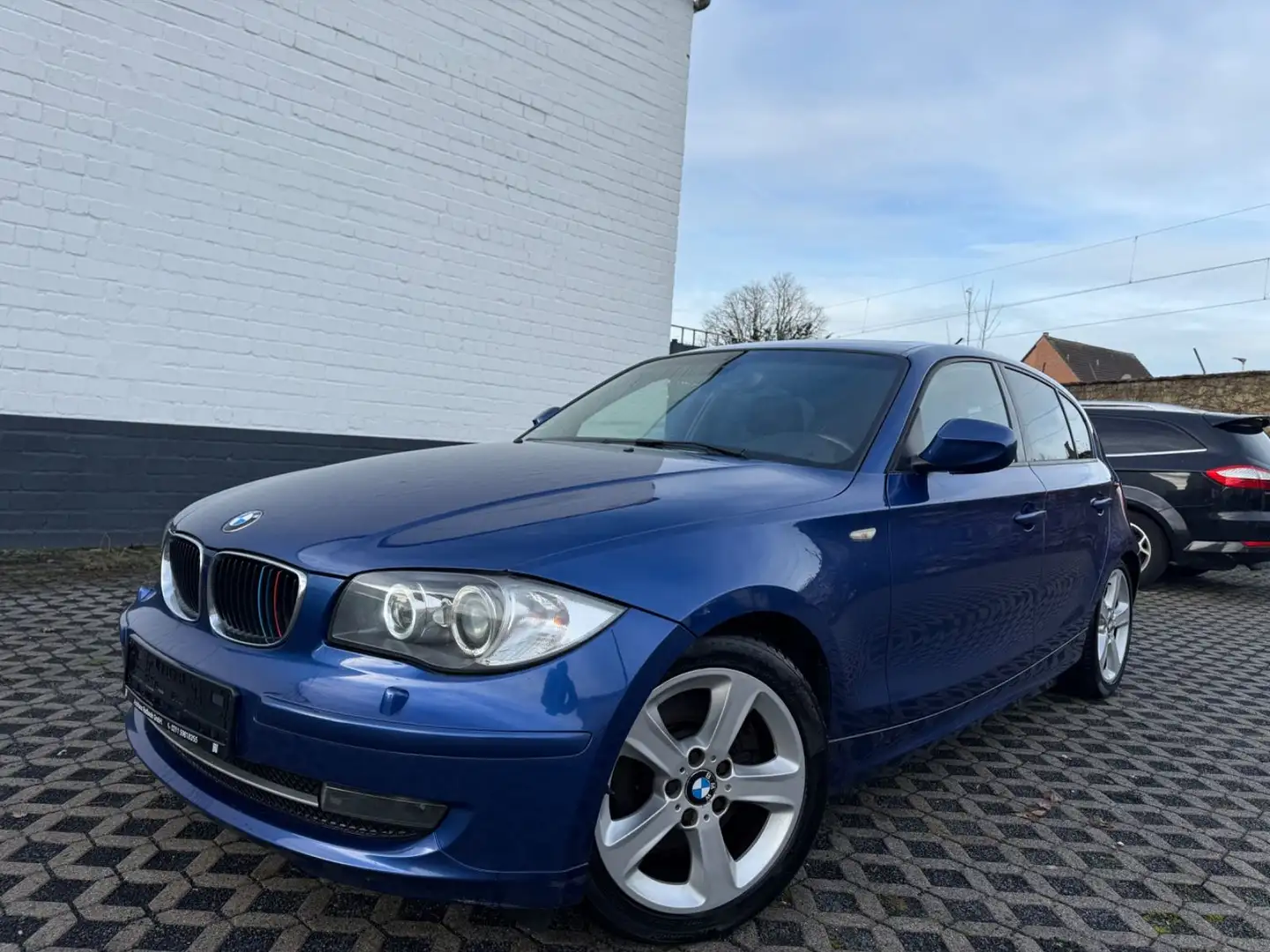 BMW 123 1 Limousine 123d *Harman Kardon*Memorysitze* Modrá - 1