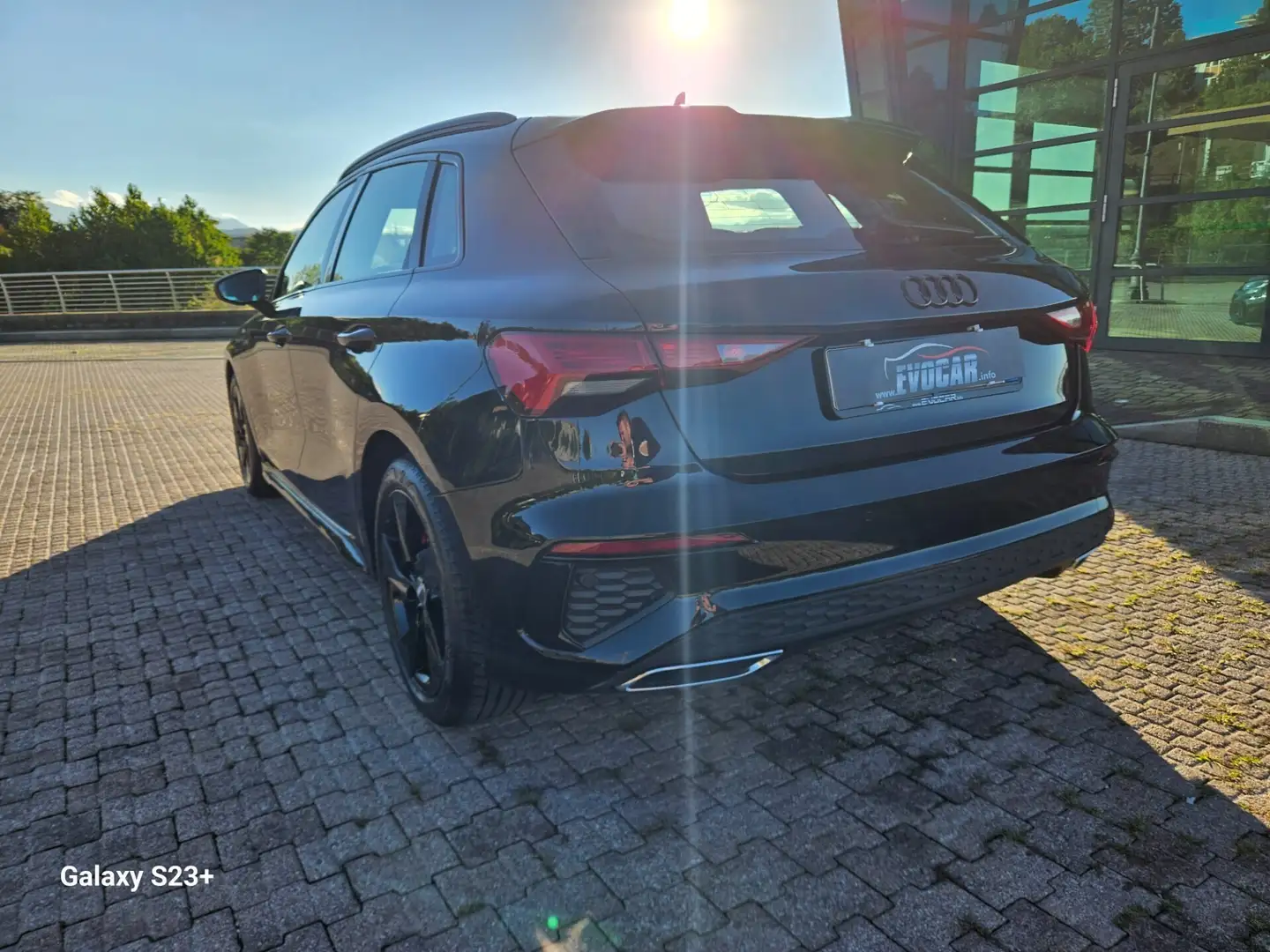 Audi A3 A3 SPB 30 TFSI S line edition Zwart - 2