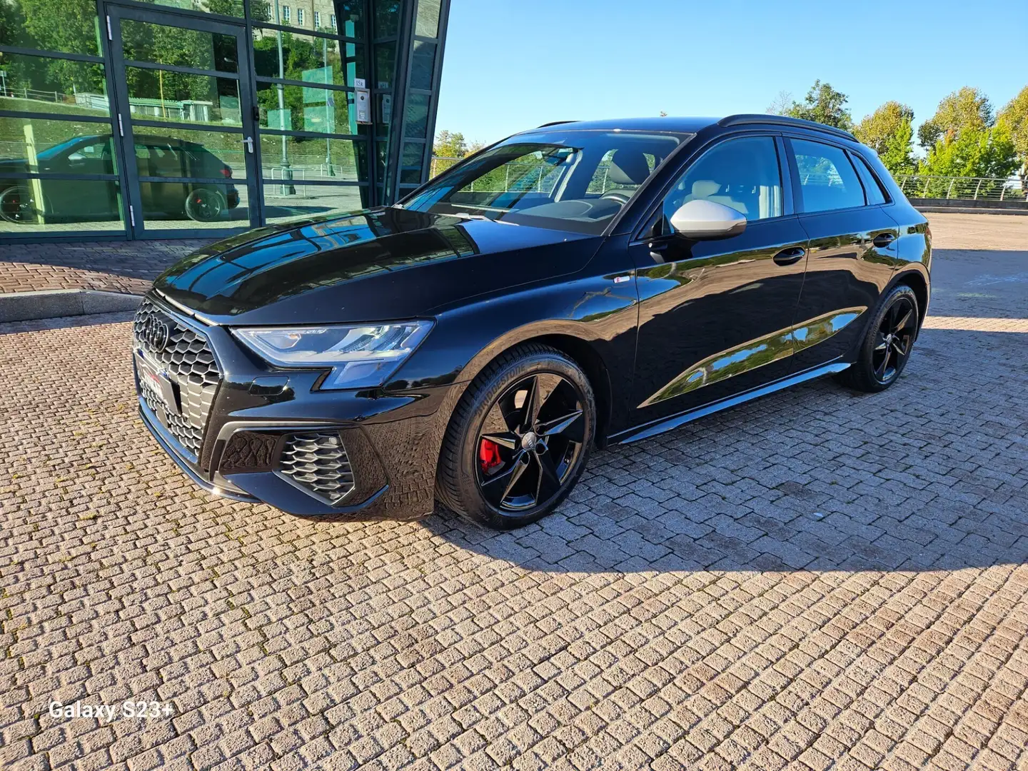 Audi A3 A3 SPB 30 TFSI S line edition Zwart - 1