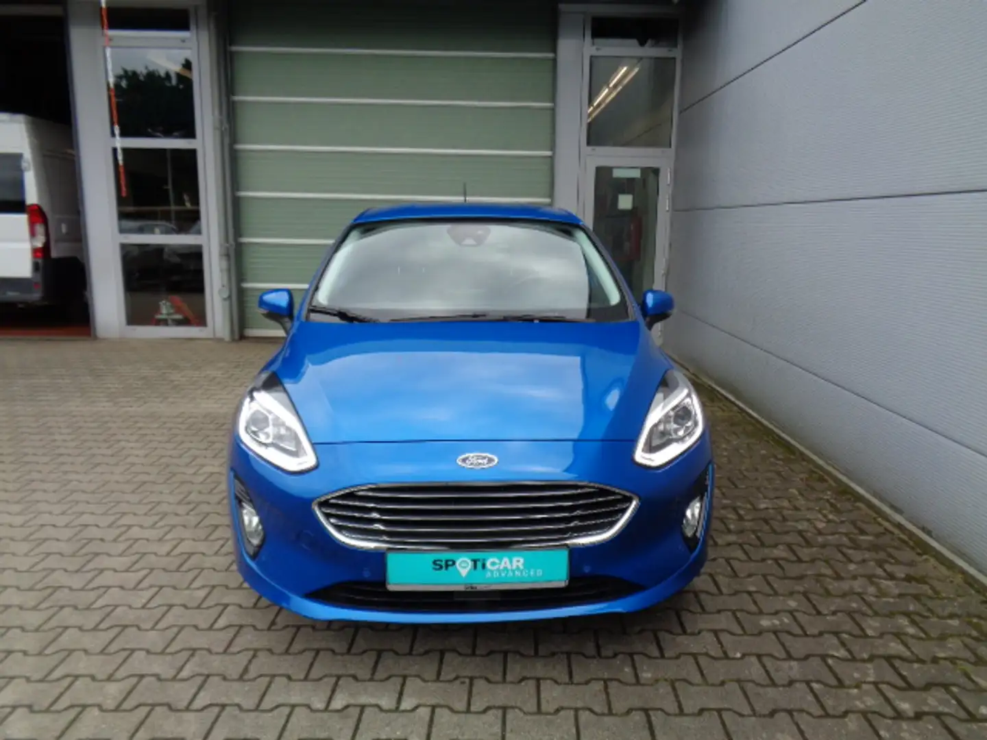 Ford Fiesta 1.0 EcoBoost S&S TITANIUM Navi, Keyless-System Bleu - 2