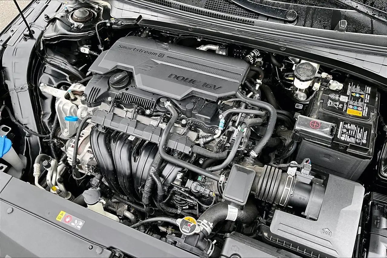 Kia K4 снимка Kia K4