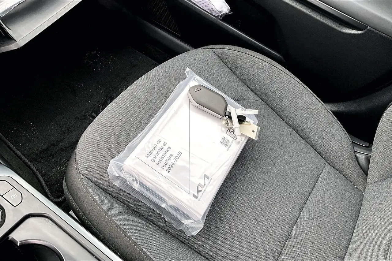 Kia K4 снимка Kia K4