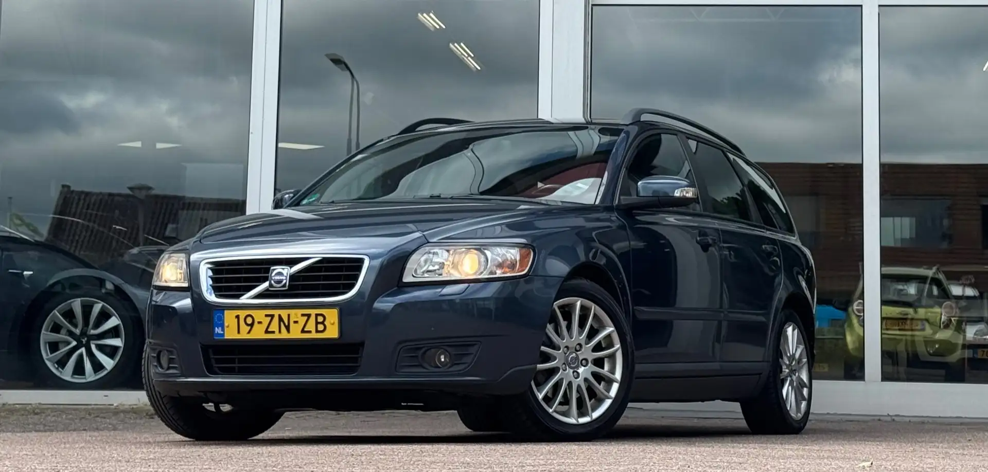 Volvo V50 2.4 Edition II Automaat Leer Trekhaak 100% Onderho Bleu - 1