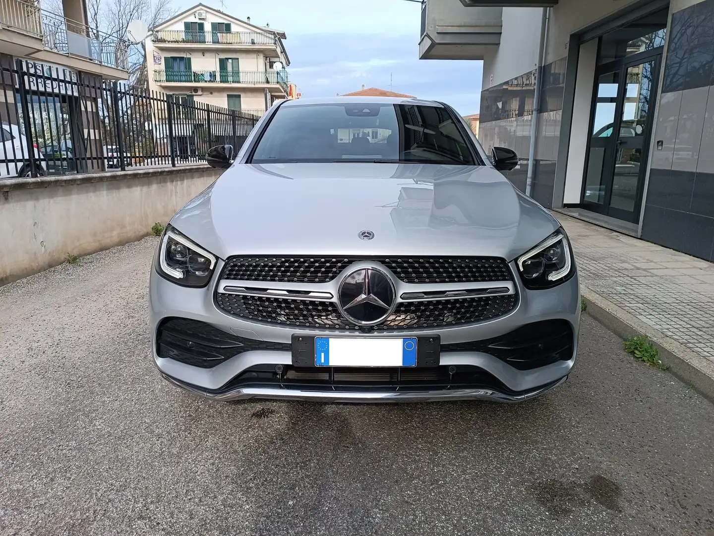 Mercedes-Benz GLC 300 AMG Premium 4matic Coupè Argento - 1