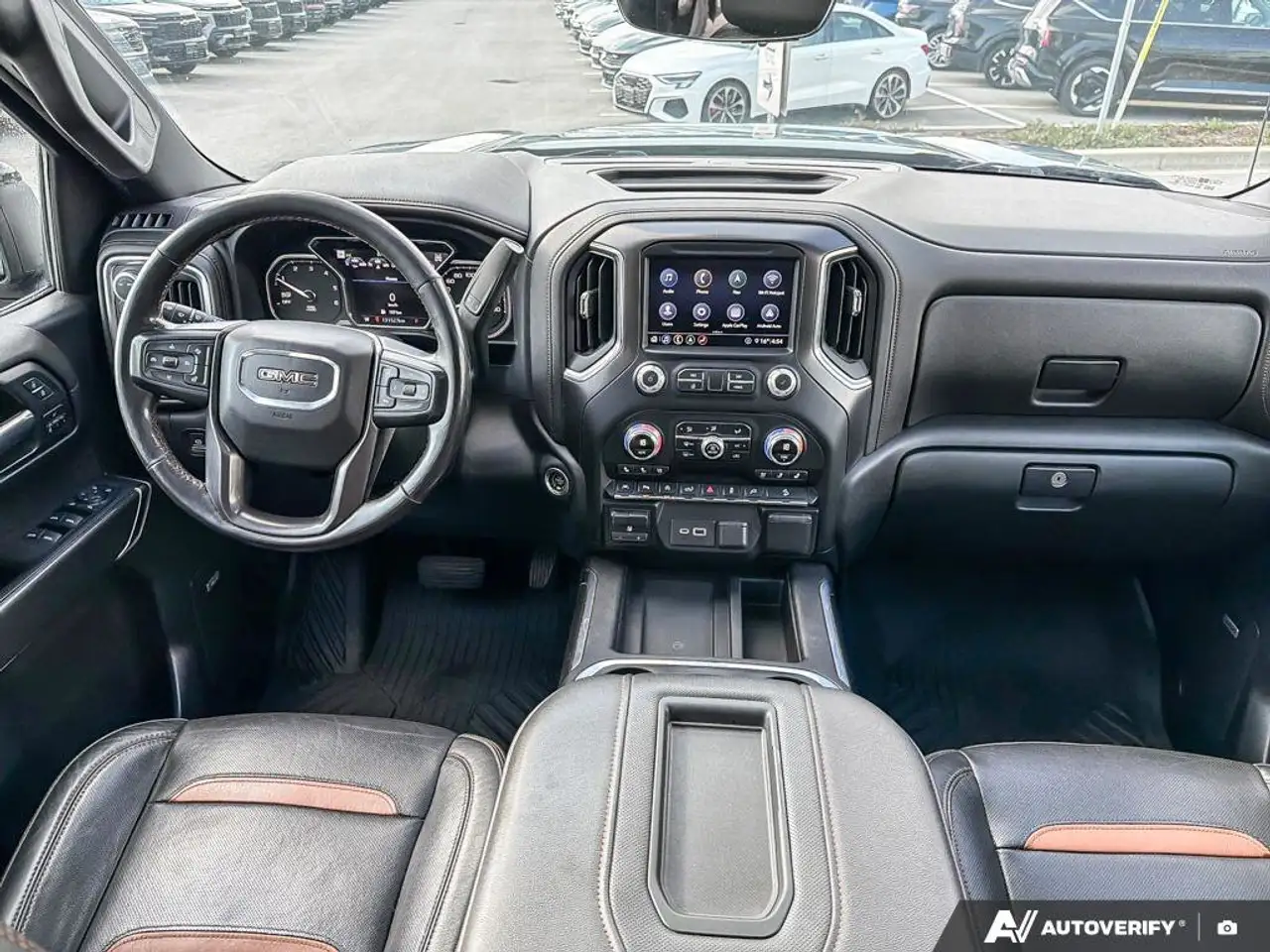 GMC Sierra 1500 снимка GMC Sierra 1500
