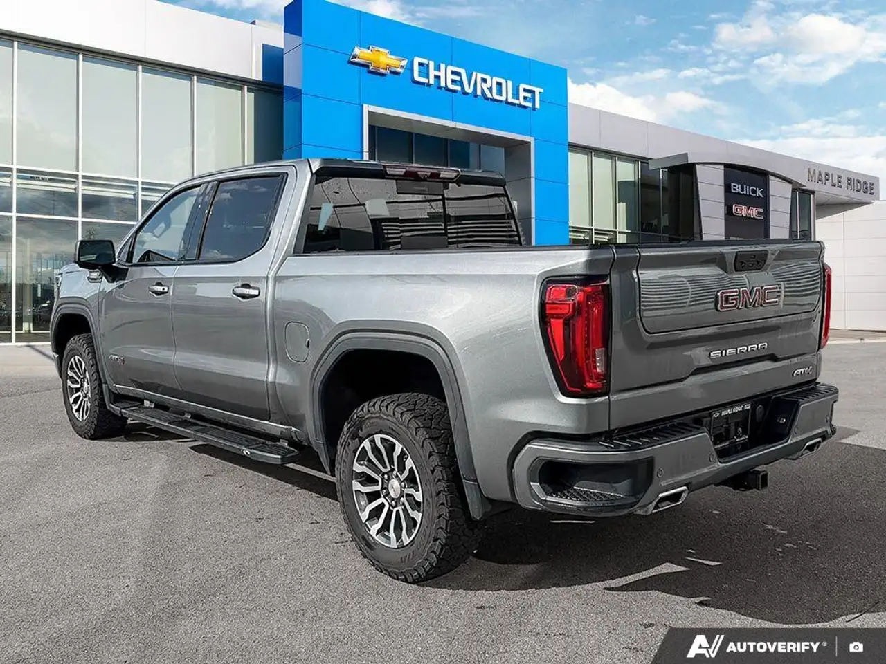 GMC Sierra 1500 снимка GMC Sierra 1500