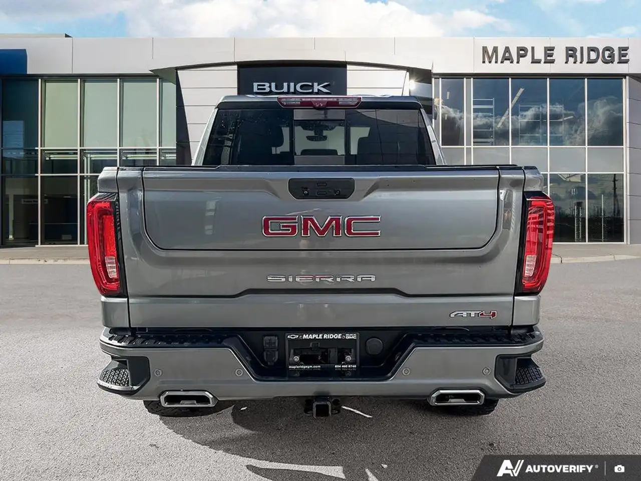 GMC Sierra 1500 снимка GMC Sierra 1500