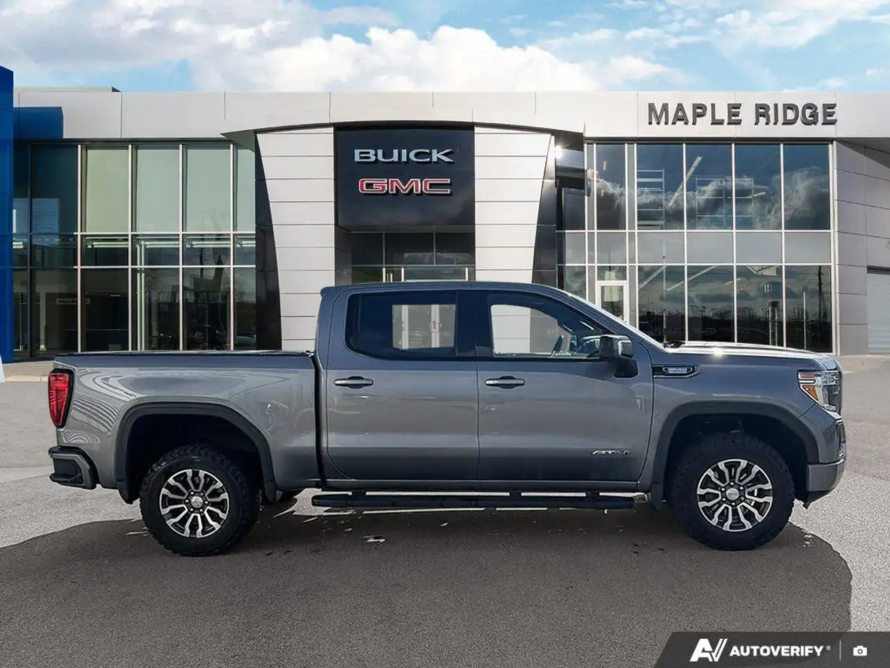 GMC Sierra 1500 снимка GMC Sierra 1500