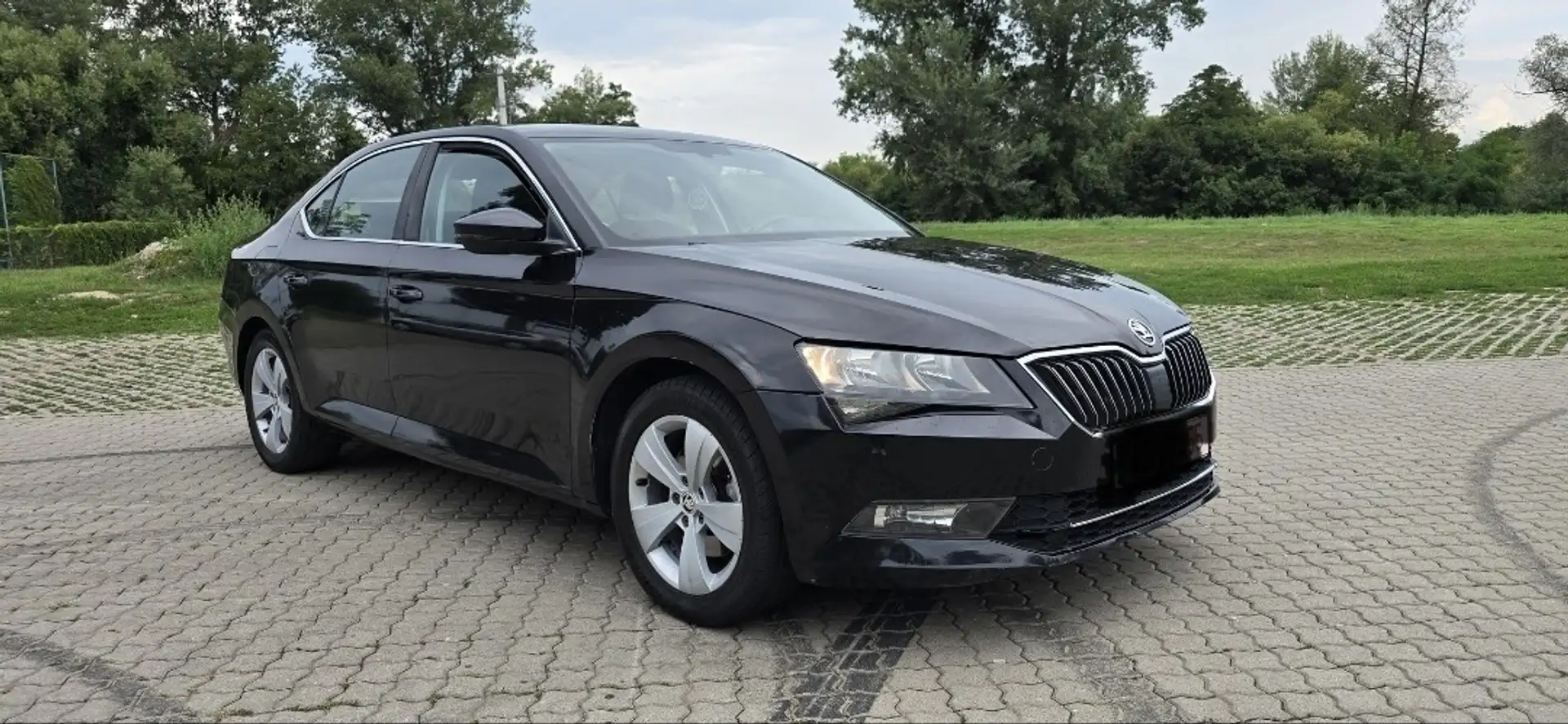 Skoda Superb 2.0 TDI Style - 2