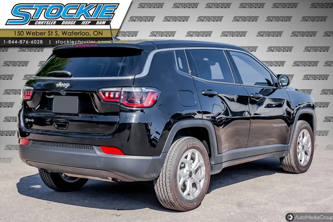 Jeep Compass photo Jeep Compass