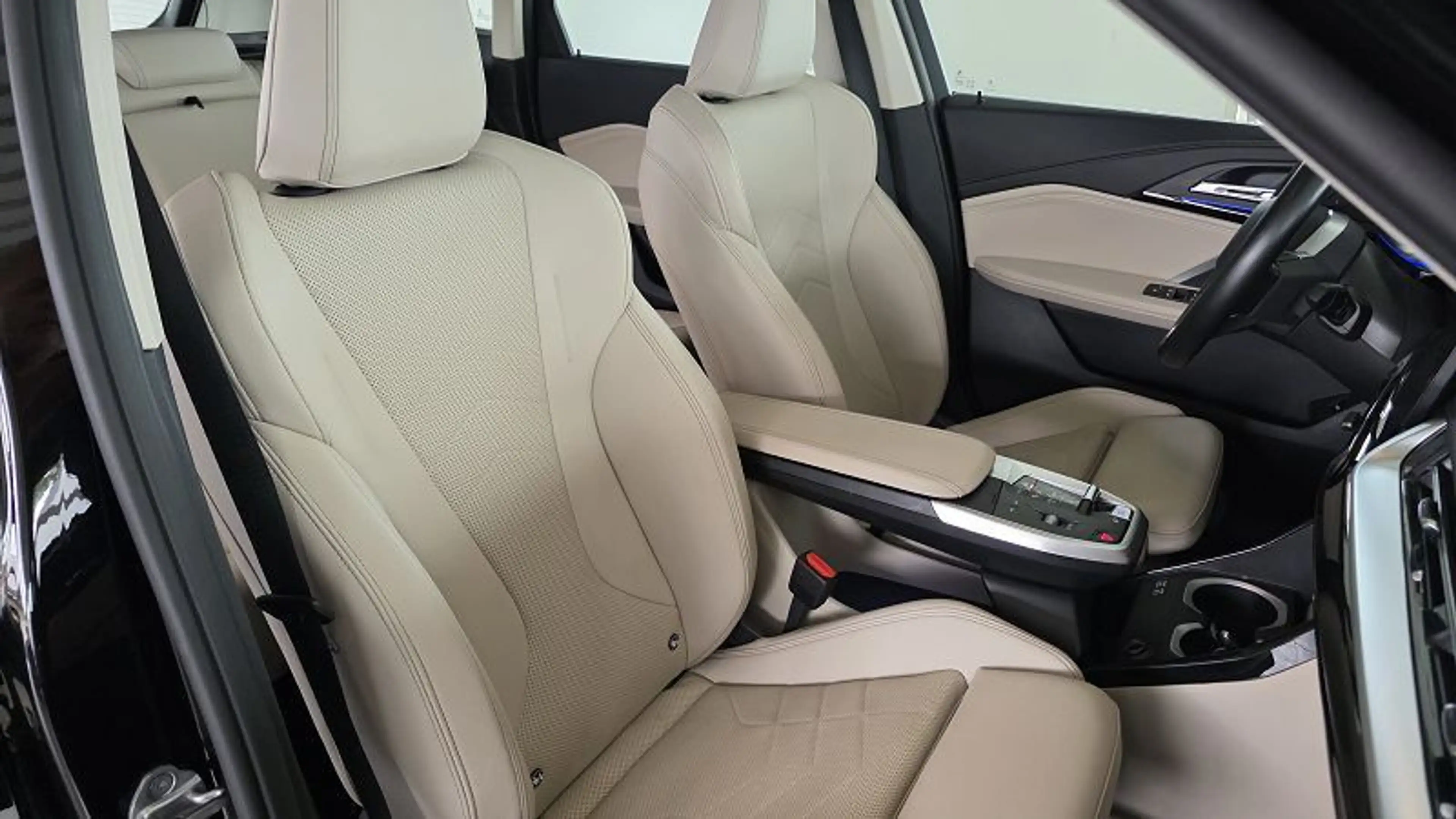 BMW iX1 xLine*Pano*Inno*HuD*Kam+Park*SH*Spu 93,5% — photo 10