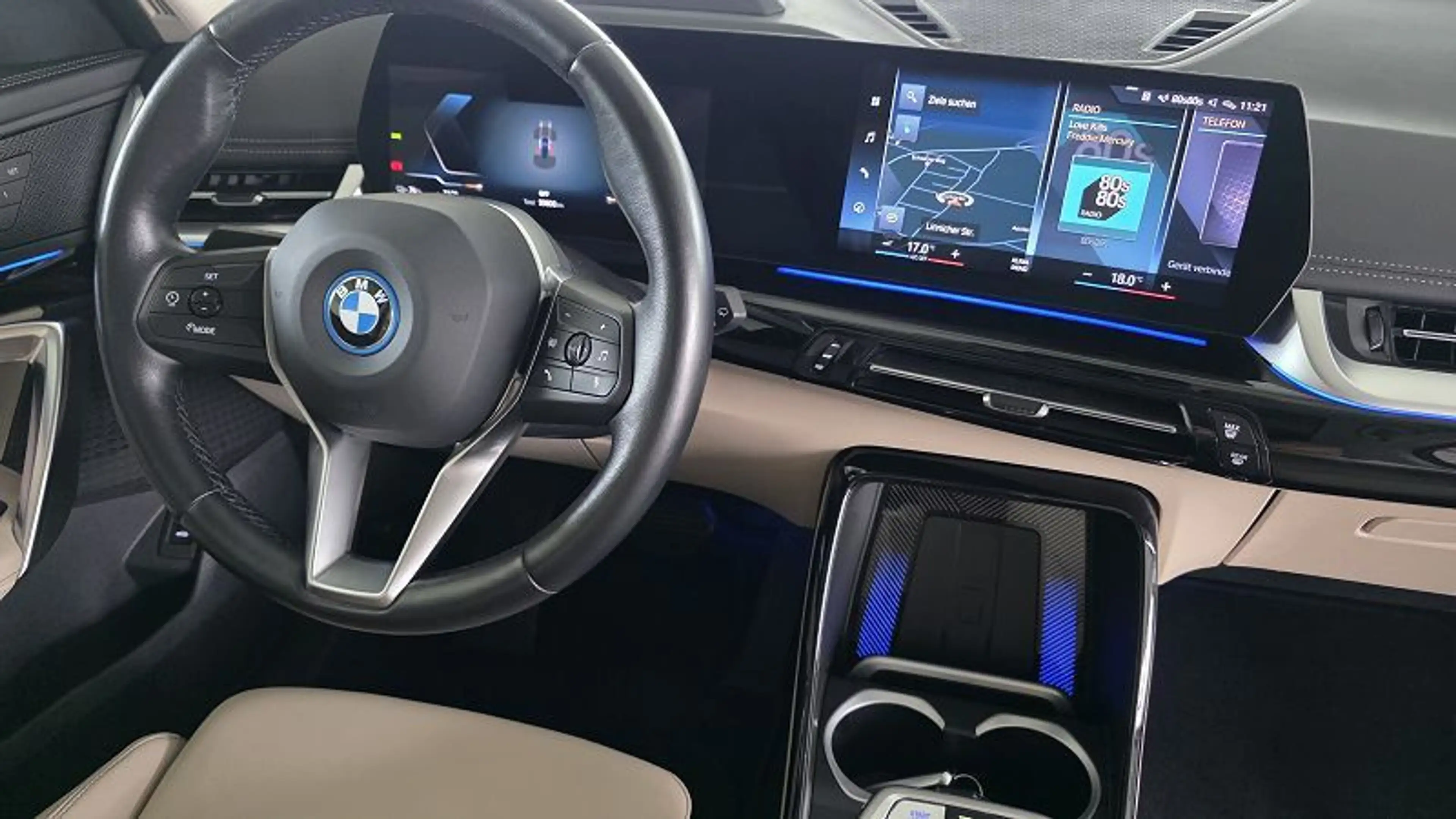 BMW iX1 xLine*Pano*Inno*HuD*Kam+Park*SH*Spu 93,5% — photo 11
