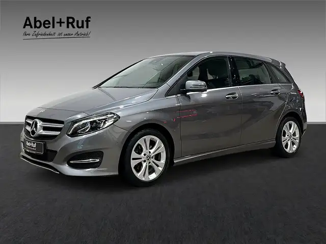 Mercedes-Benz B 200 Urban Style Edition LED Navigation AHK SHZ