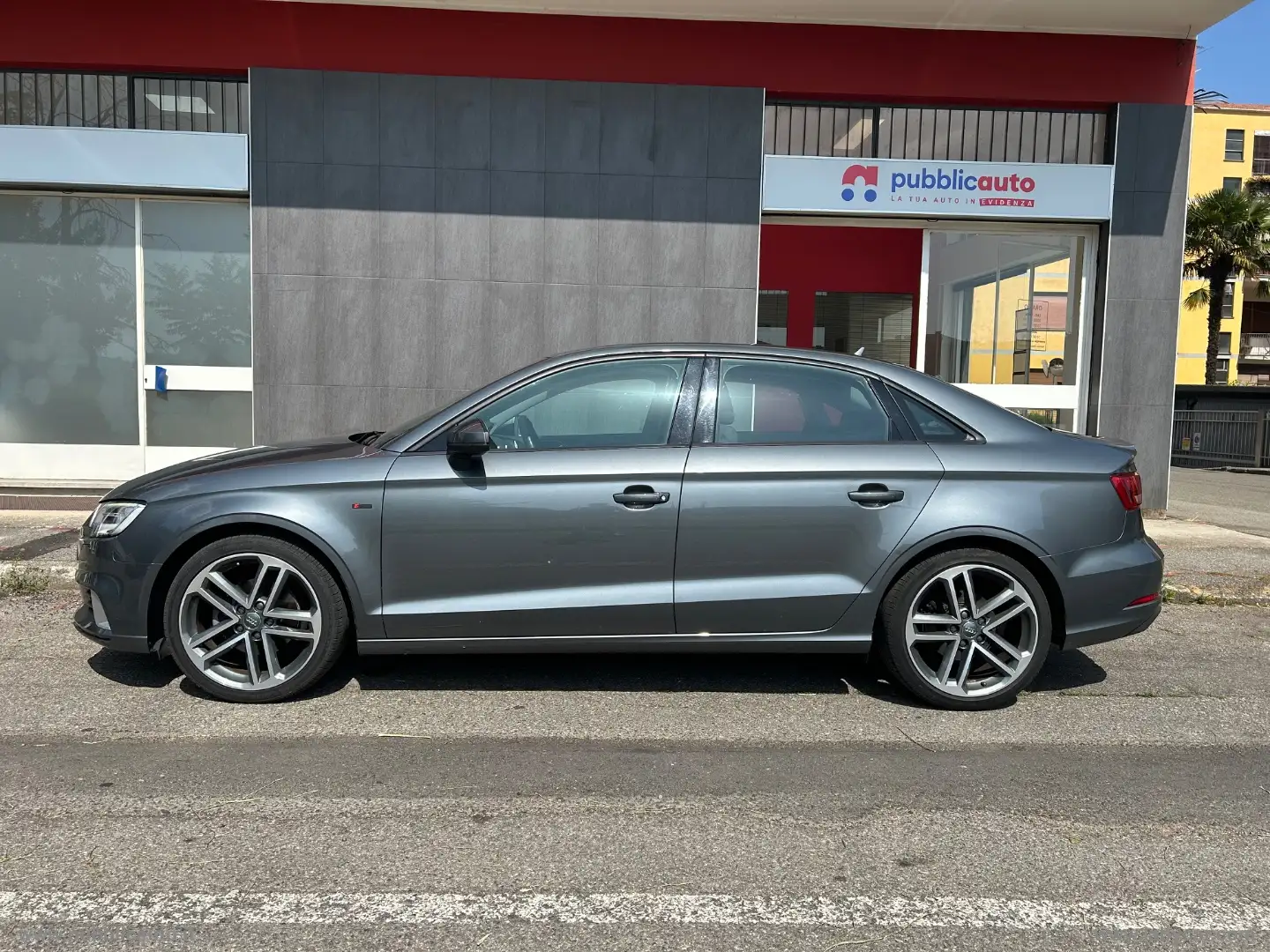 Audi A3 SEDAN SPB 1.6 TDI 116CV S tronic Sport Gris - 2