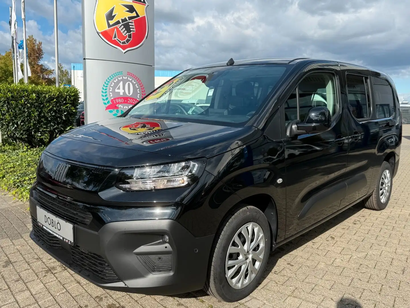 Fiat Doblo Kombi Automatik 7-Sitze PDC Kamera Noir - 2