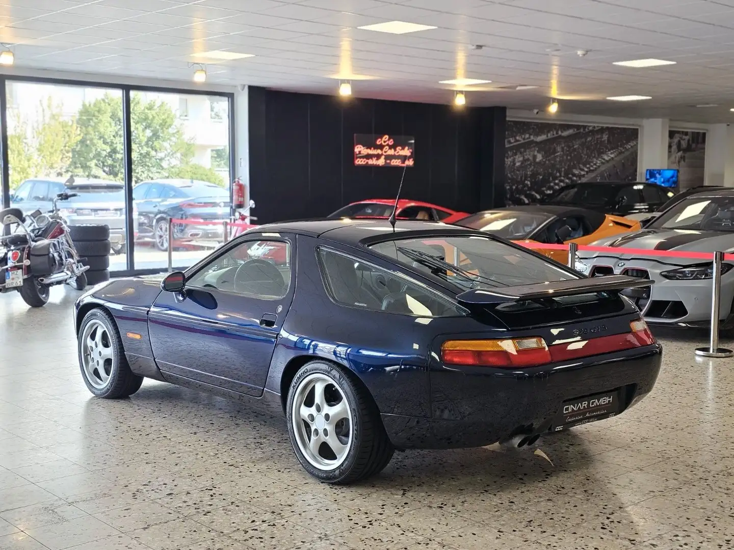 Porsche 928 GTS Automatik Azul - 2
