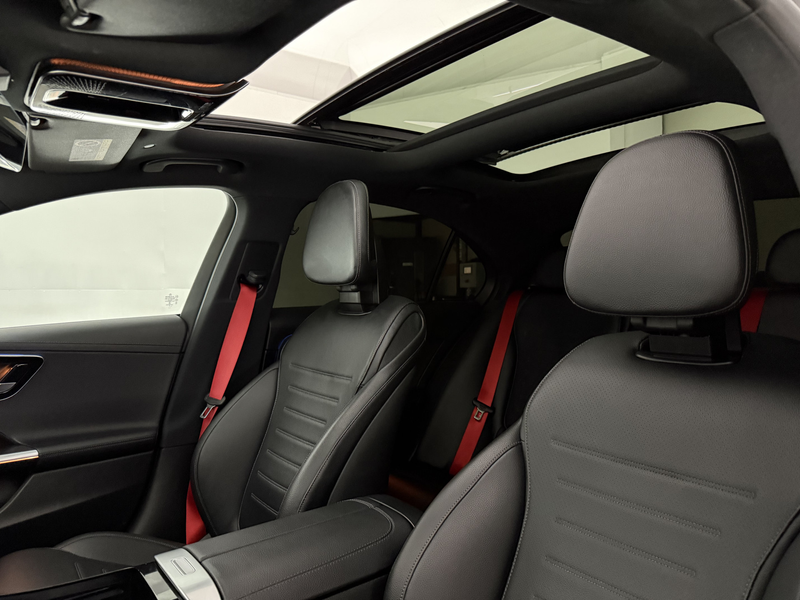 Mercedes-Benz C 300 C e AMG Limited | 360° | HuD | Pano | Virtual | Sf — photo 4