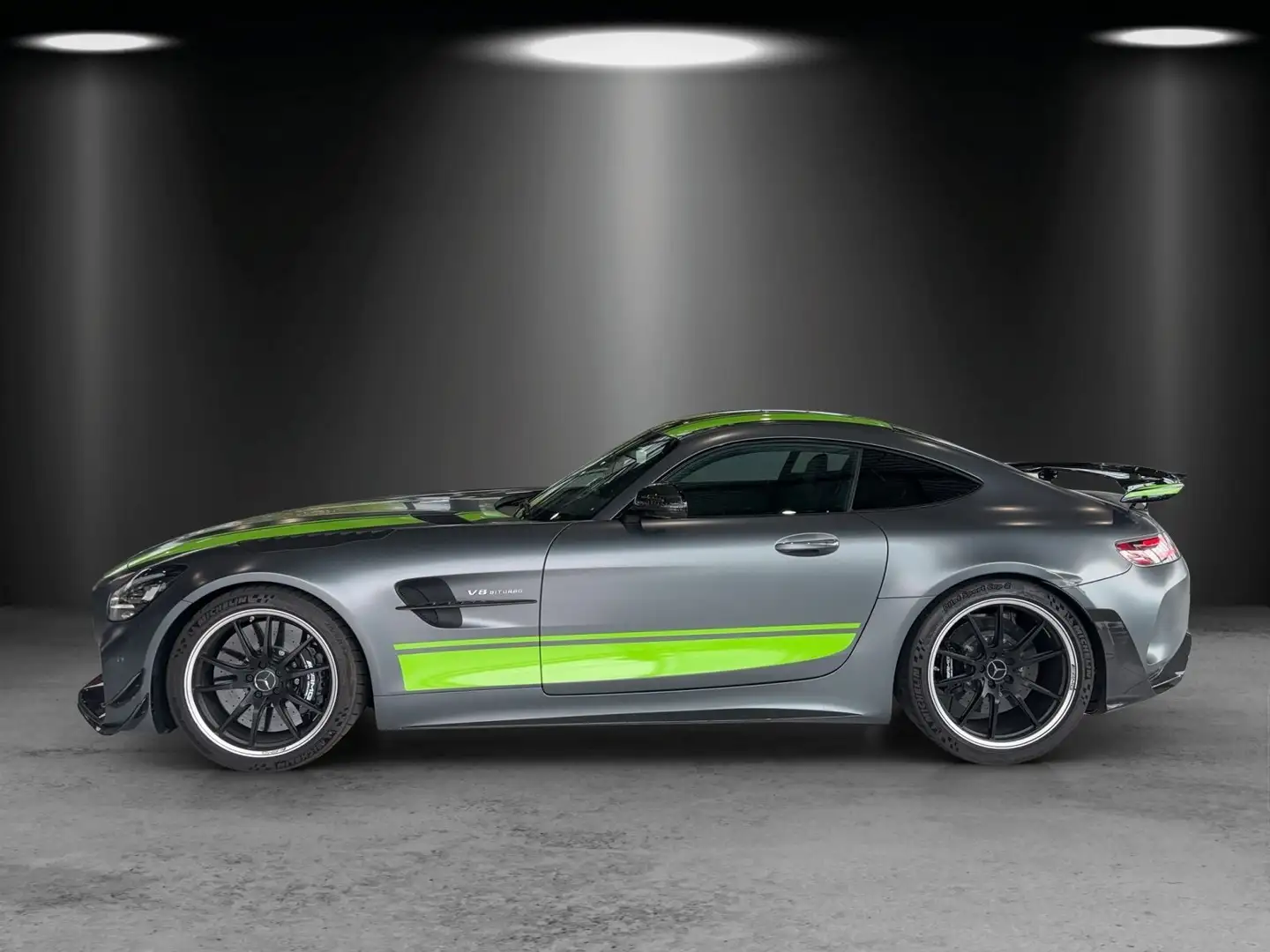 Mercedes-Benz AMG GT R PRO 1of750 Rennsitze Carbon BurmHighEnd Grijs - 2