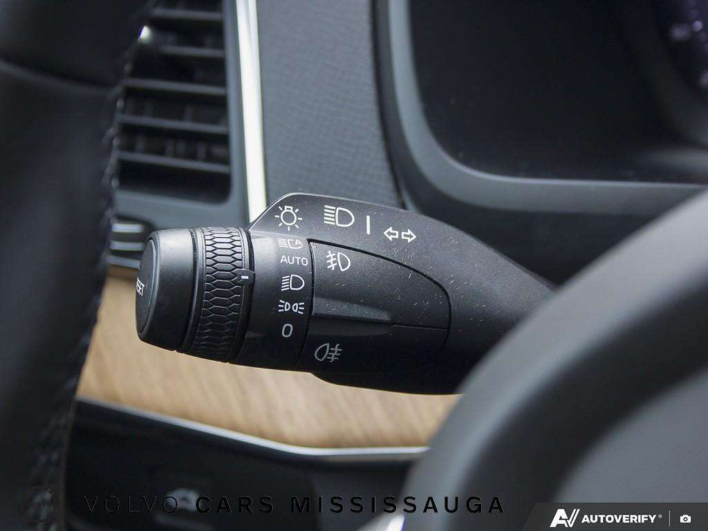 2024 Volvo XC90 Core 7-Seater thumb 16