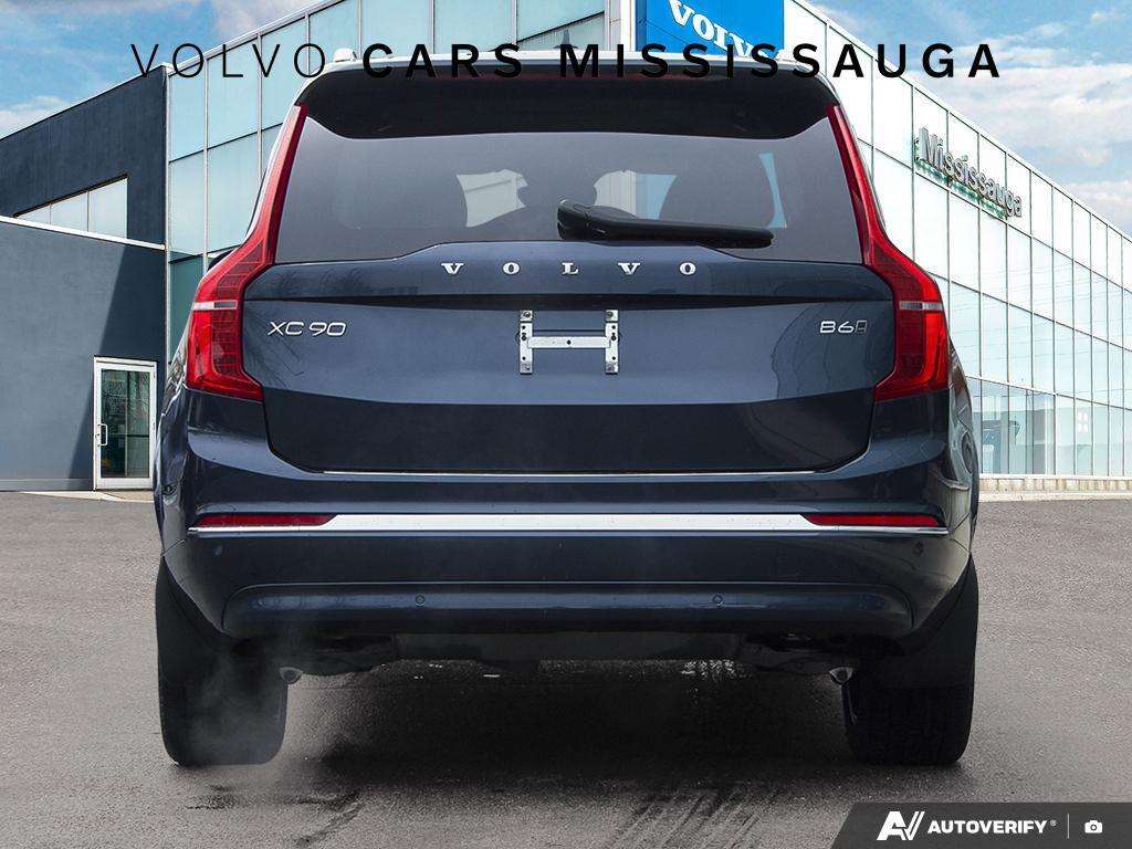 2024 Volvo XC90 Core 7-Seater alt 5