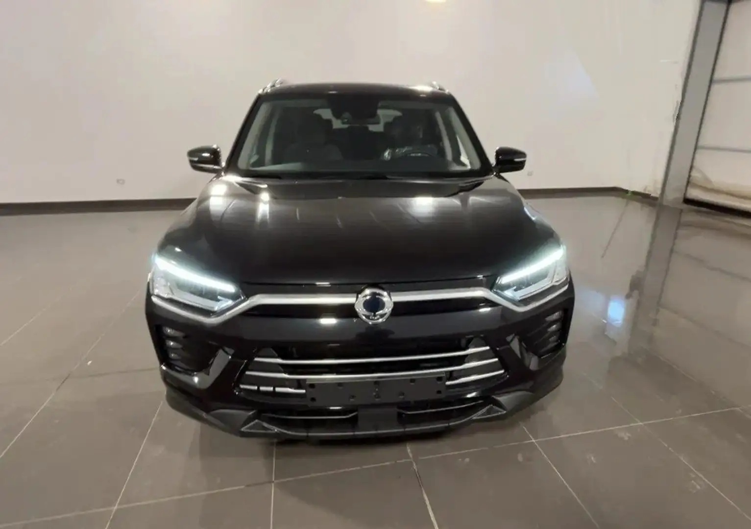 SsangYong Korando 1.5 GDI-Turbo Automatic 2WD Dream Ed. Navi Nero - 2