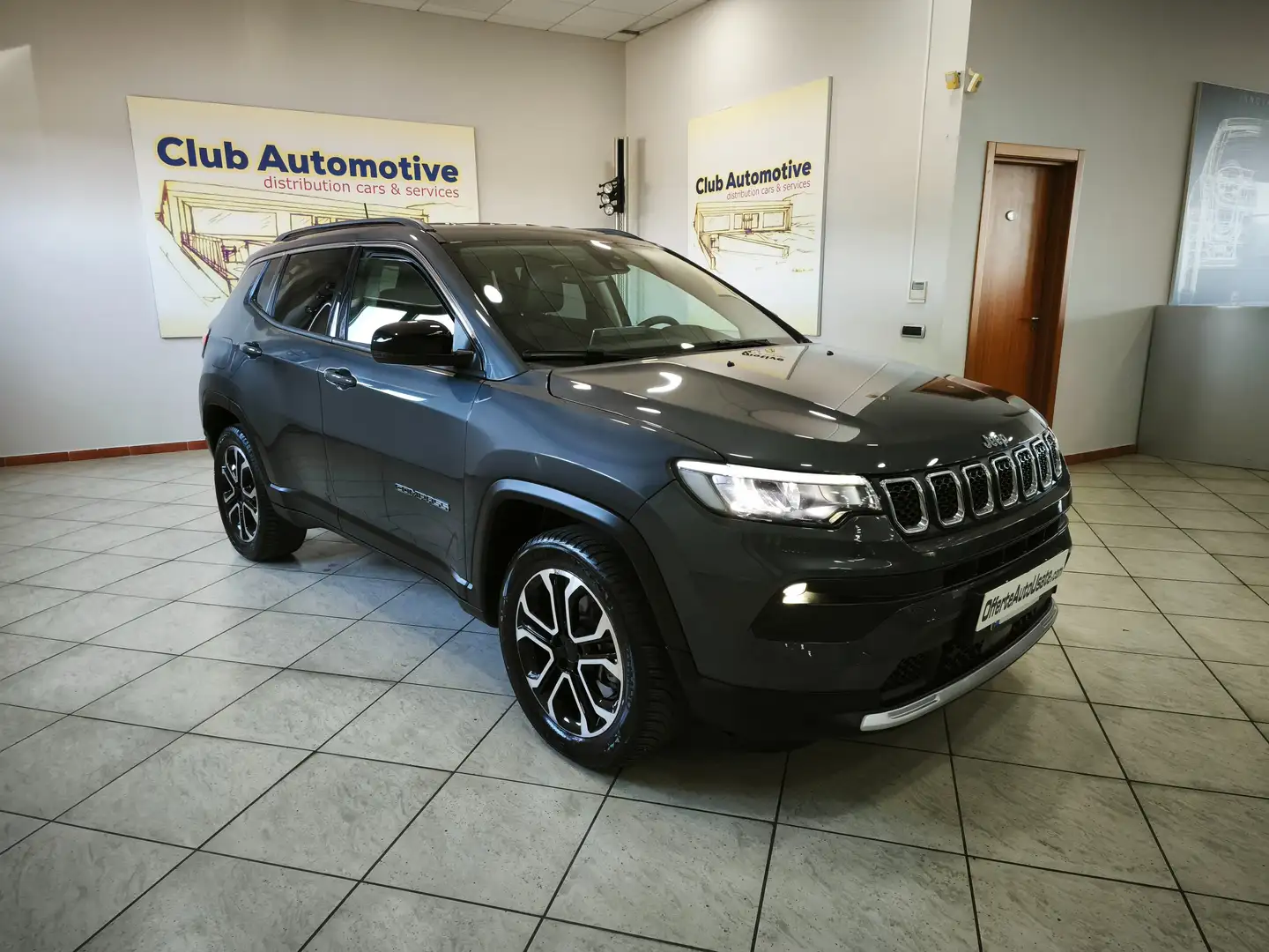 Jeep Compass Compass 1.3 turbo t4 phev Limited 4xe auto Grijs - 1