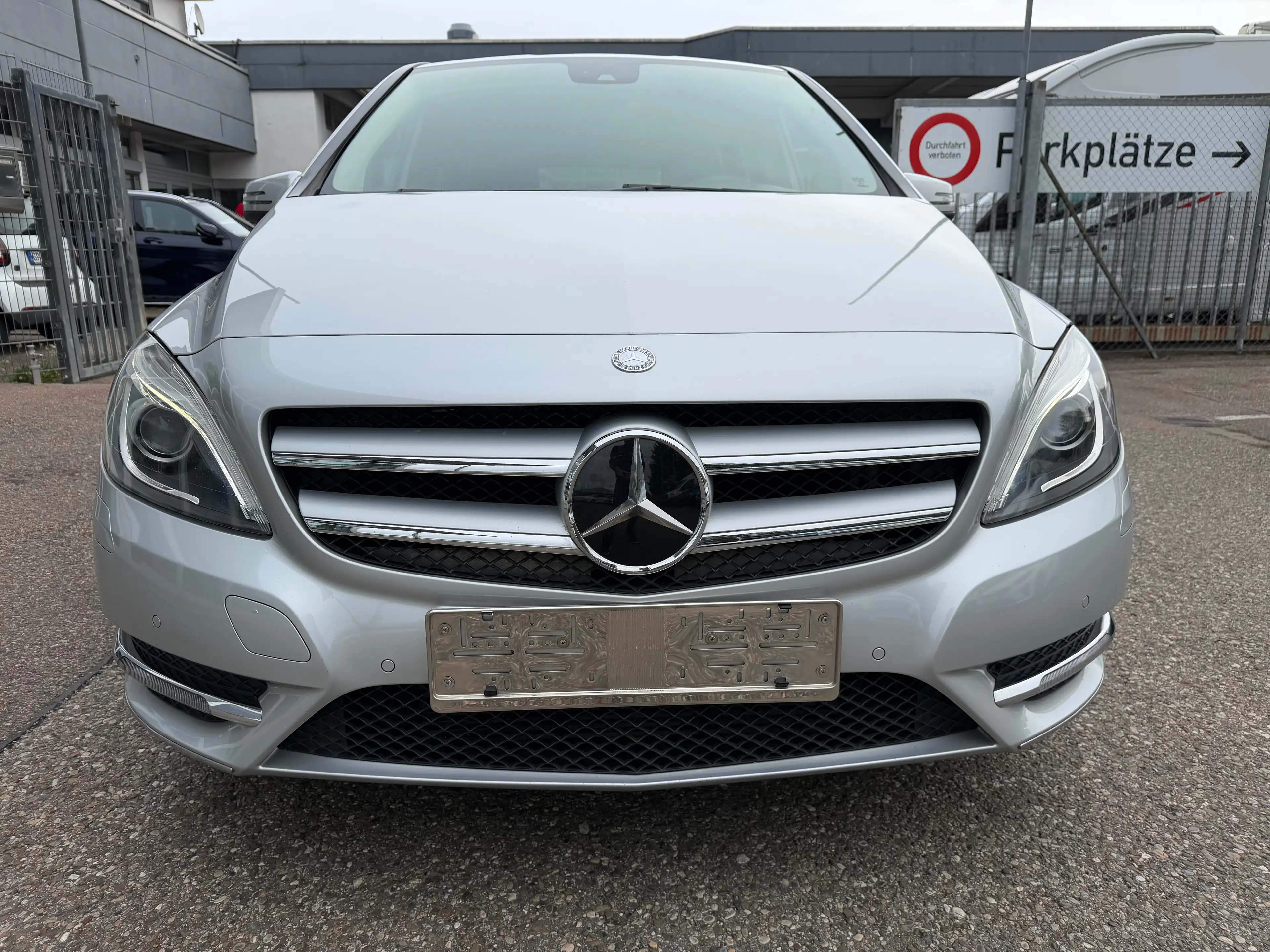 Mercedes-Benz B 220 CDI 7G-DCT *SPORTP./STANDH./NAVI/XENON/RFK/AHK* — photo 10