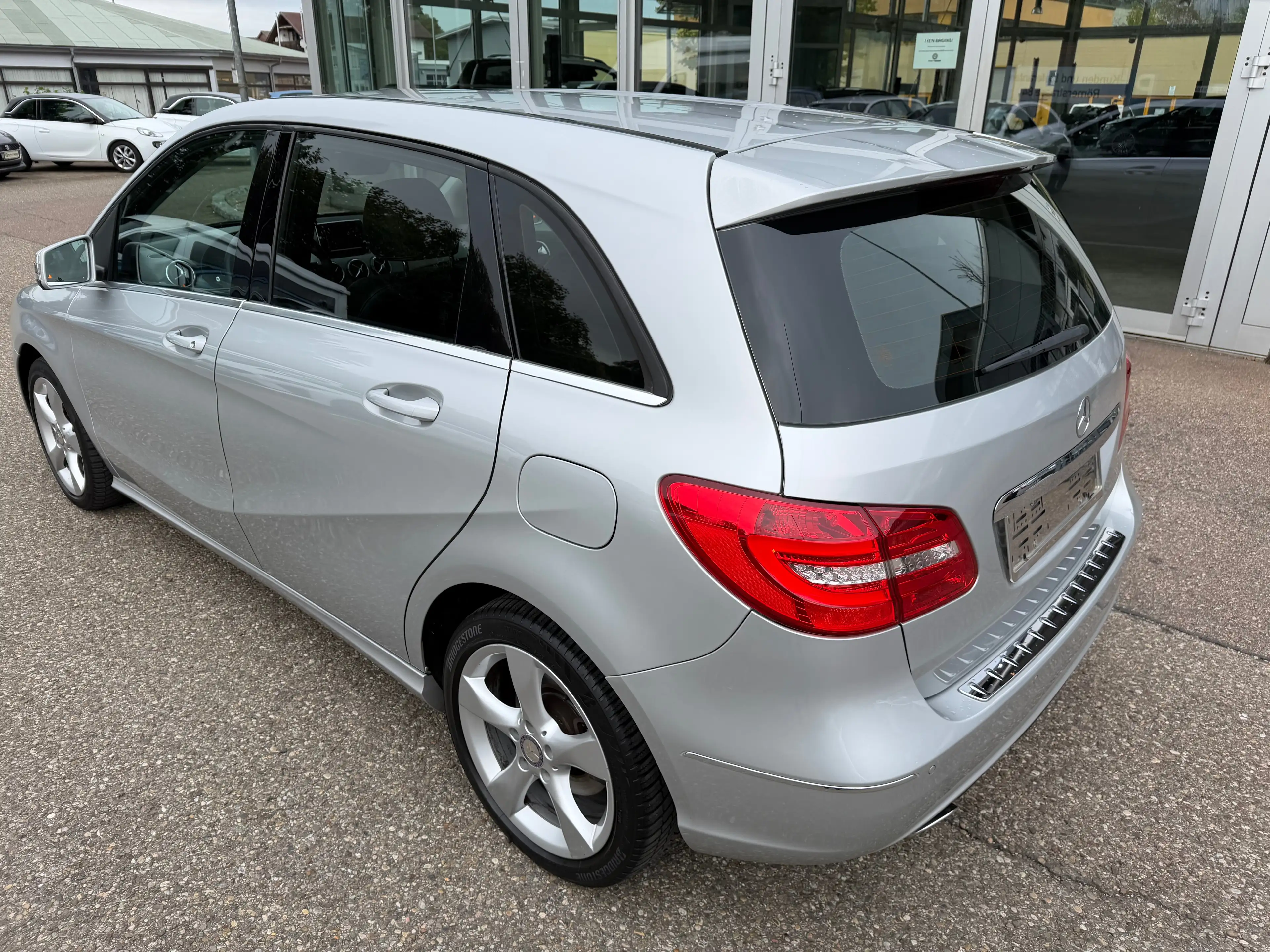 Mercedes-Benz B 220 CDI 7G-DCT *SPORTP./STANDH./NAVI/XENON/RFK/AHK* — photo 5