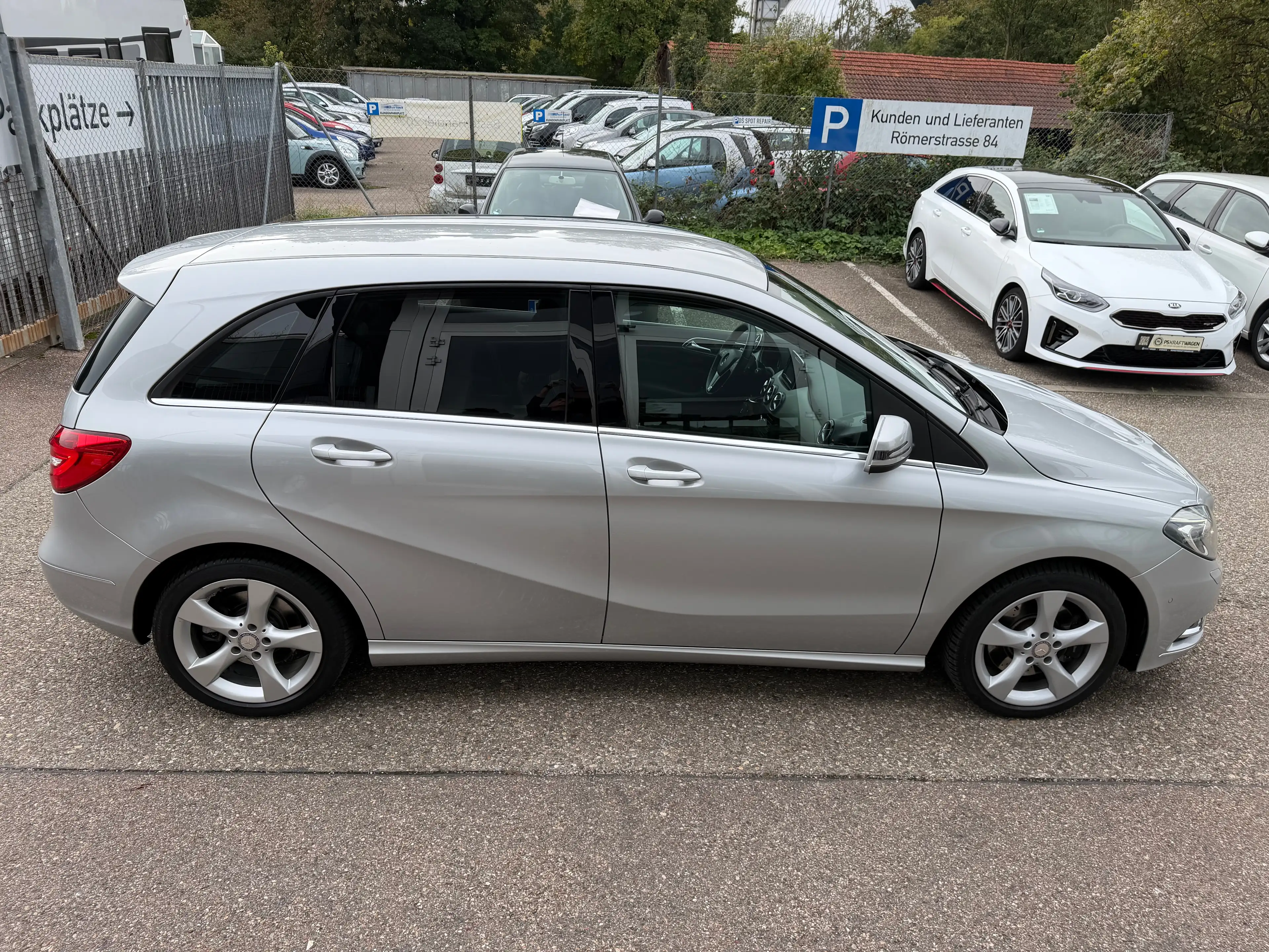Mercedes-Benz B 220 CDI 7G-DCT *SPORTP./STANDH./NAVI/XENON/RFK/AHK* — photo 8