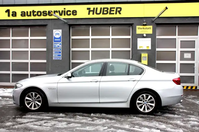 BMW 525 d Business 1. Hd MY Steptronic Navi PDC Sitzheizun