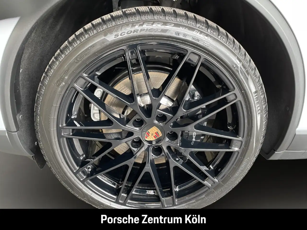 Porsche Macan 4S Surround-View BOSE Luftfederung 22-Zoll 12