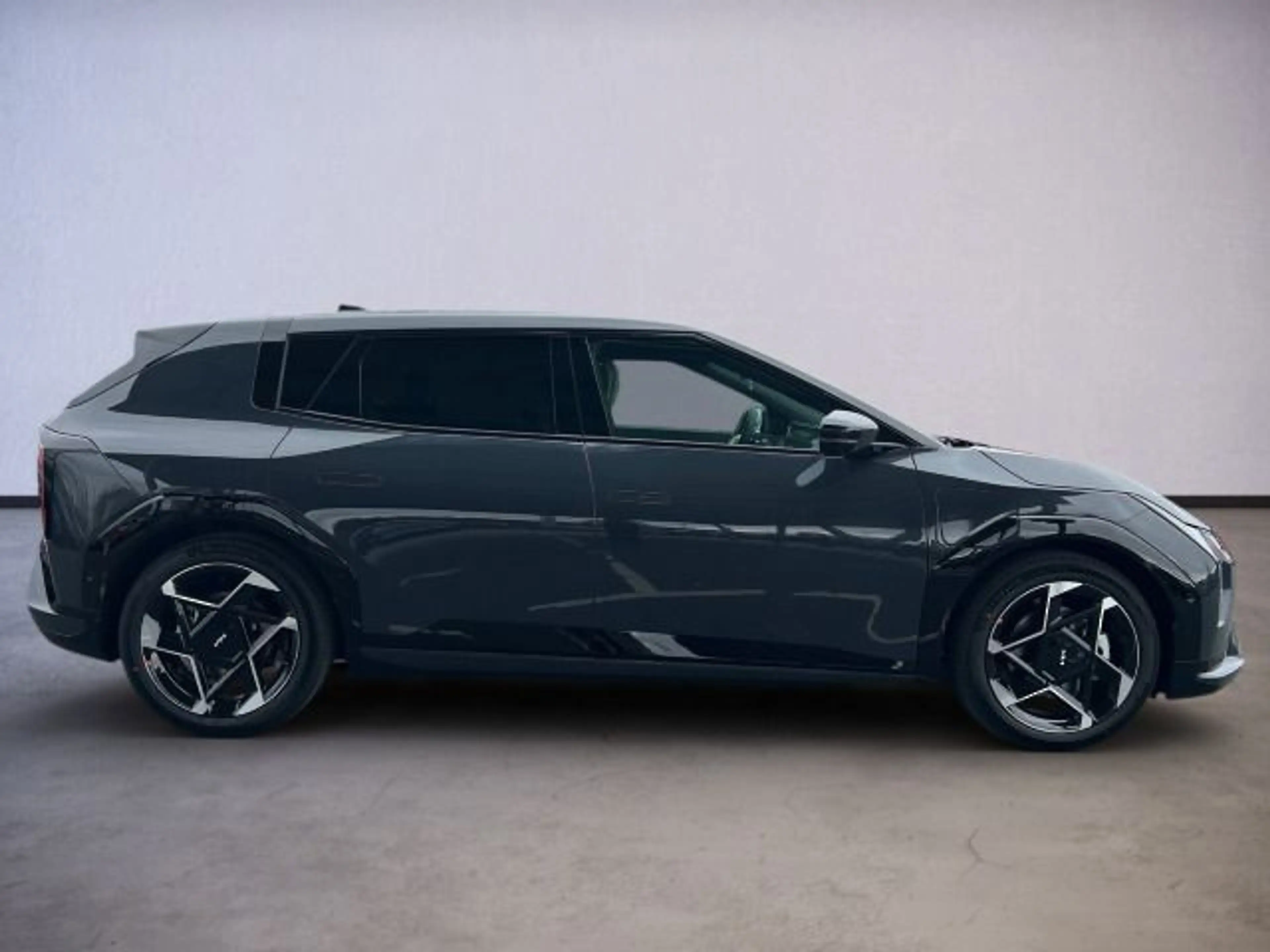 Kia EV4 81 GT-LINE DRIVE-WISE|COMFORT|CONNECT|AHK — photo 4