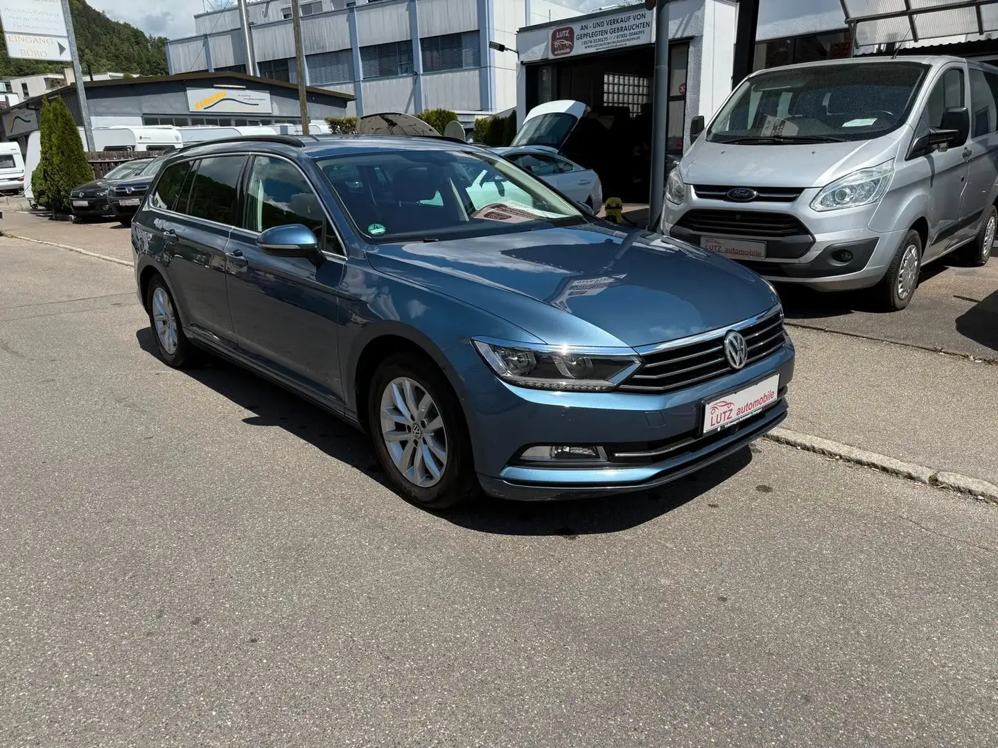 Volkswagen Passat Variant Comfortline,Rear-View, Masage,Led Blau - 2