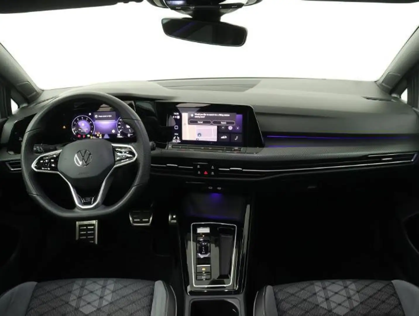 Volkswagen Golf 1.5 eTSI R-Line Business | PANORAMADAK | IQ LIGHTS Grijs - 2