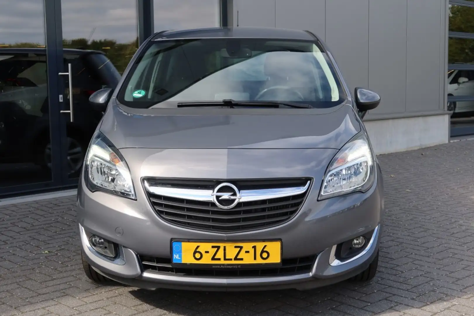 Opel Meriva 1.4 Turbo 120pk Design Edition Airco, NAVI, Cruise Grijs - 2