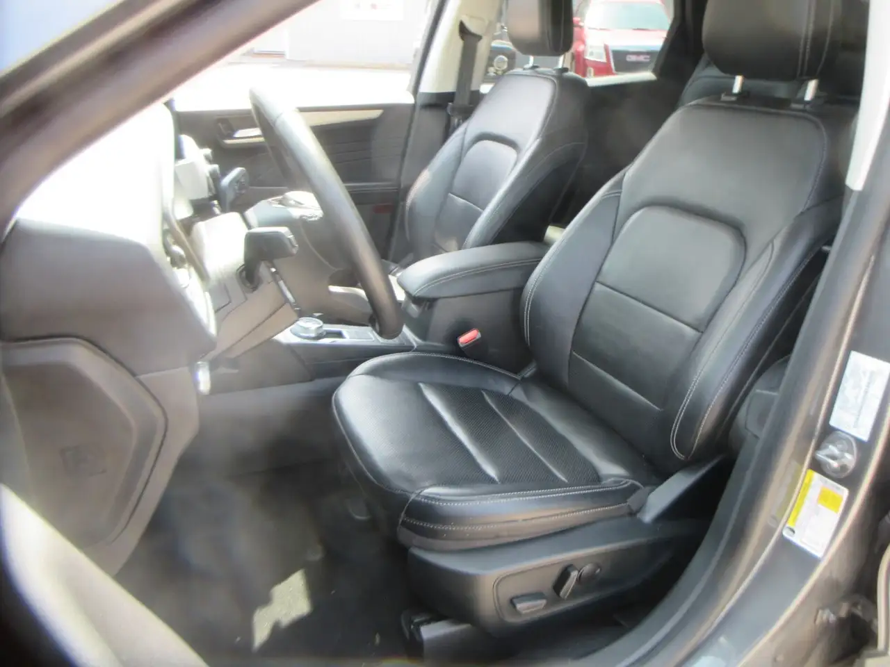 Ford Escape снимка Ford Escape