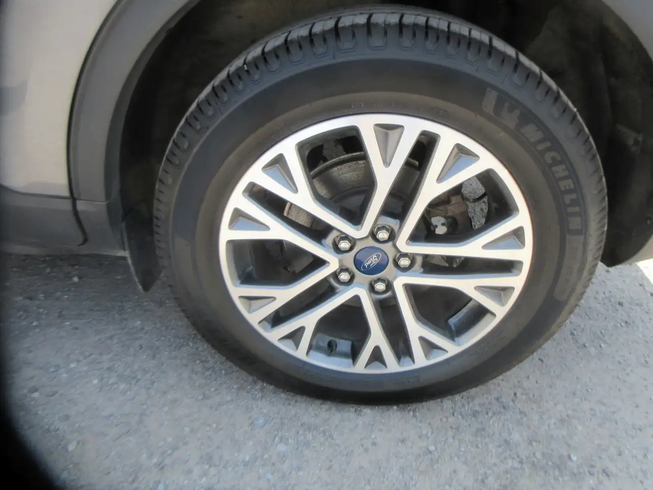 Ford Escape снимка Ford Escape