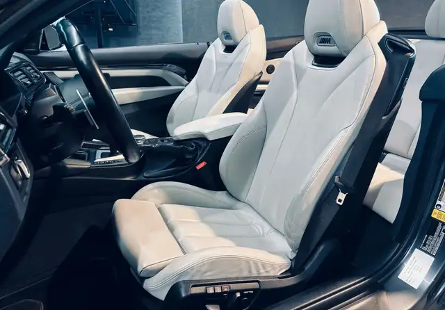 BMW M4 view 6