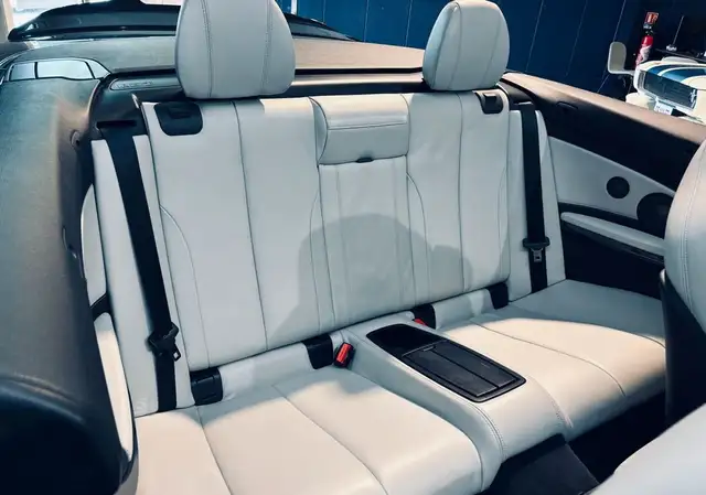 BMW M4 view 7