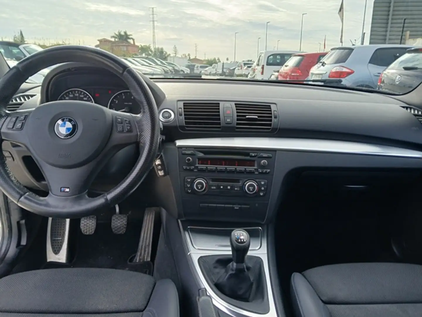 BMW 118 118i Grau - 2