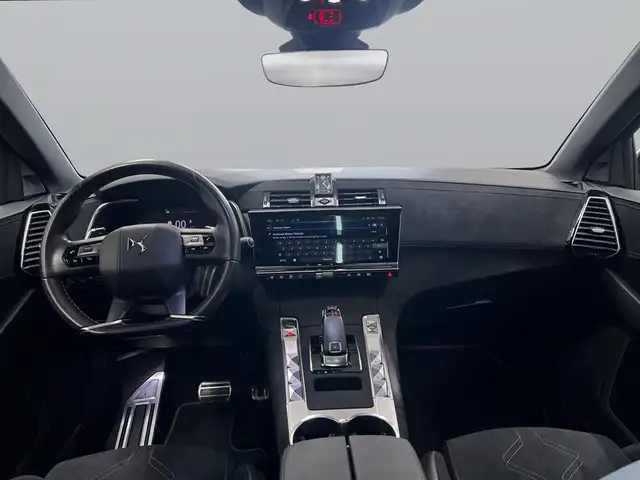 DS Automobiles DS 7 view 10