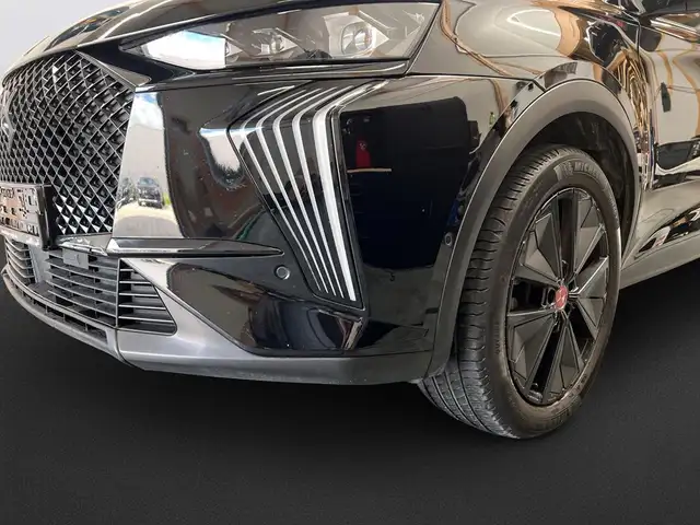DS Automobiles DS 7 view 9