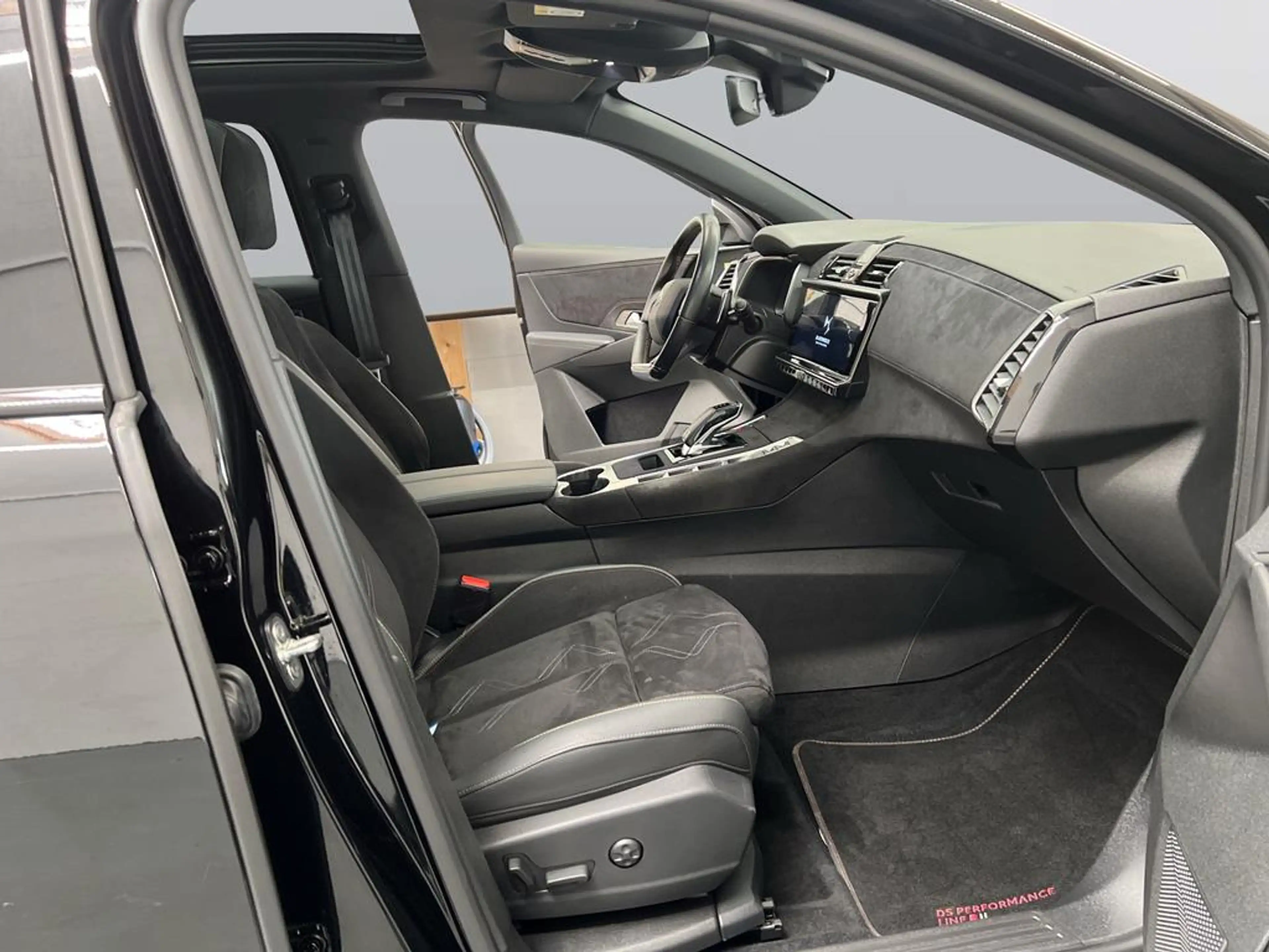 DS Automobiles DS 7 Performance Line+ Blue HDI 130 — photo 10