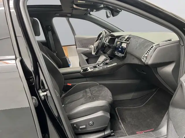 DS Automobiles DS 7 view 11