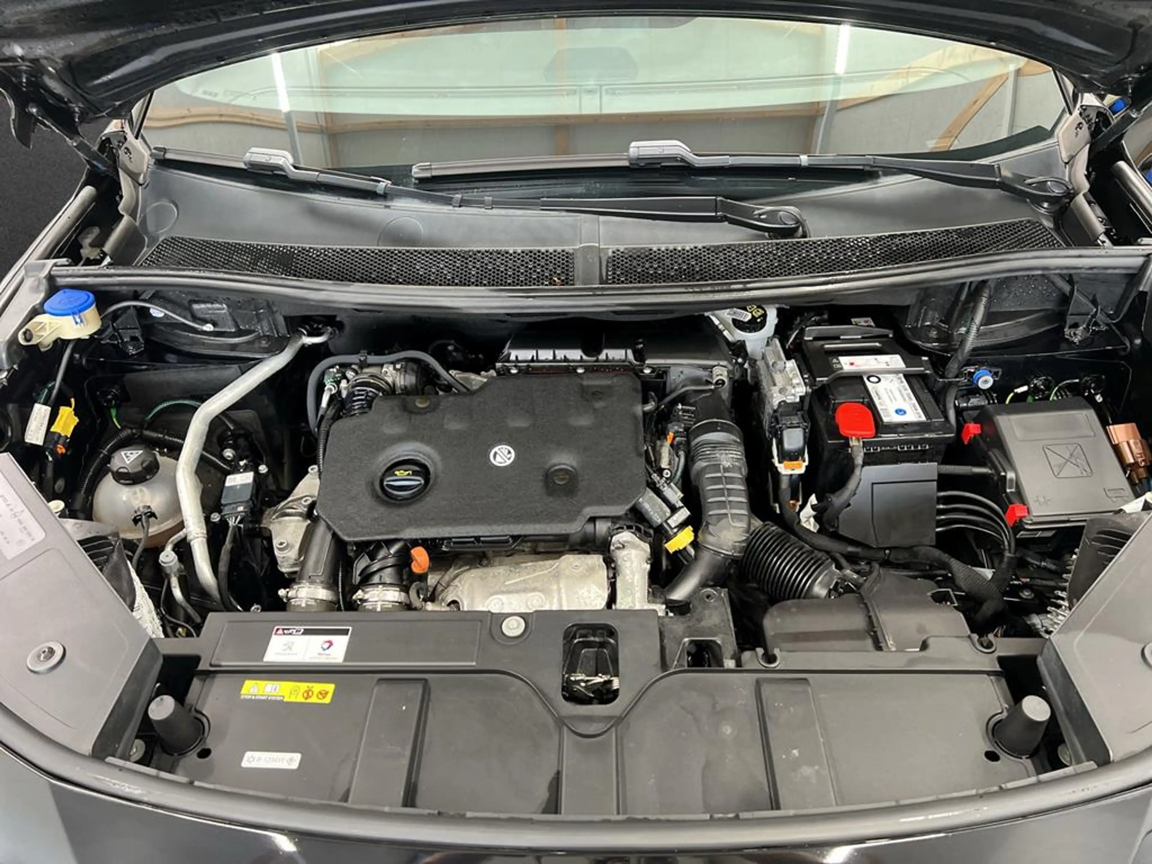 DS Automobiles DS 7 Performance Line+ Blue HDI 130 — photo 5